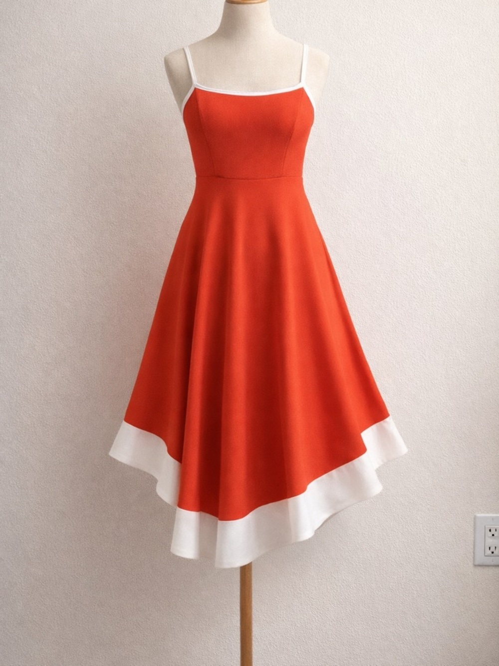 HALARA Red Dress with White Contrast Hem